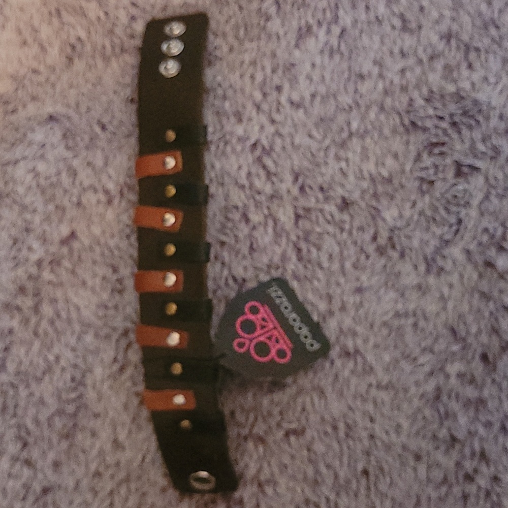 Brown strap bracelet